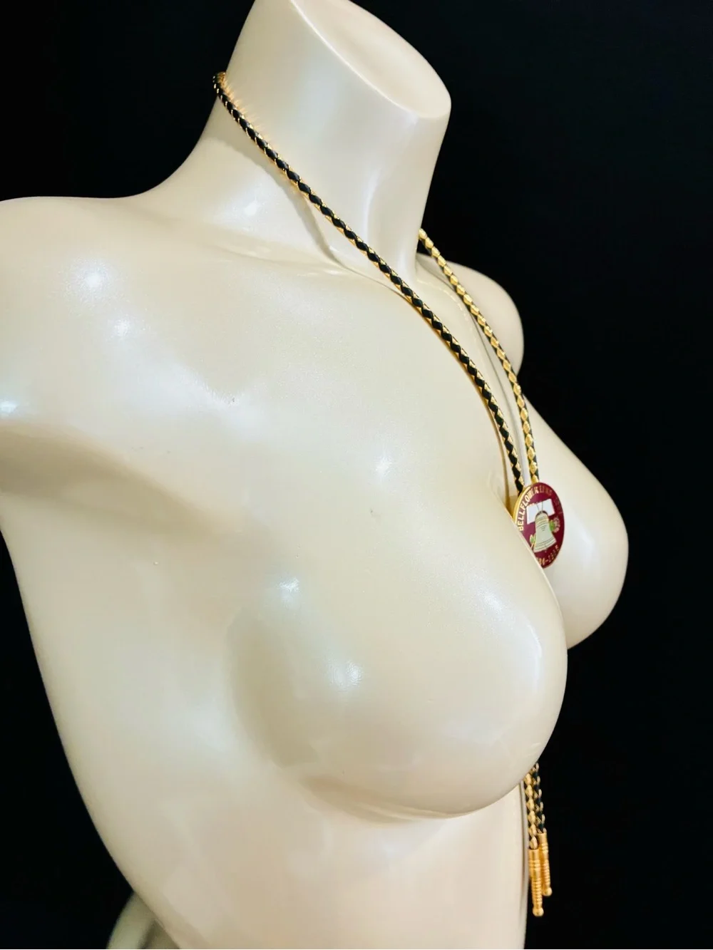 VTG Bellflower, Ca ELKS LODGE 2003 Braided LEA Bolo Necklace with Red Medallion